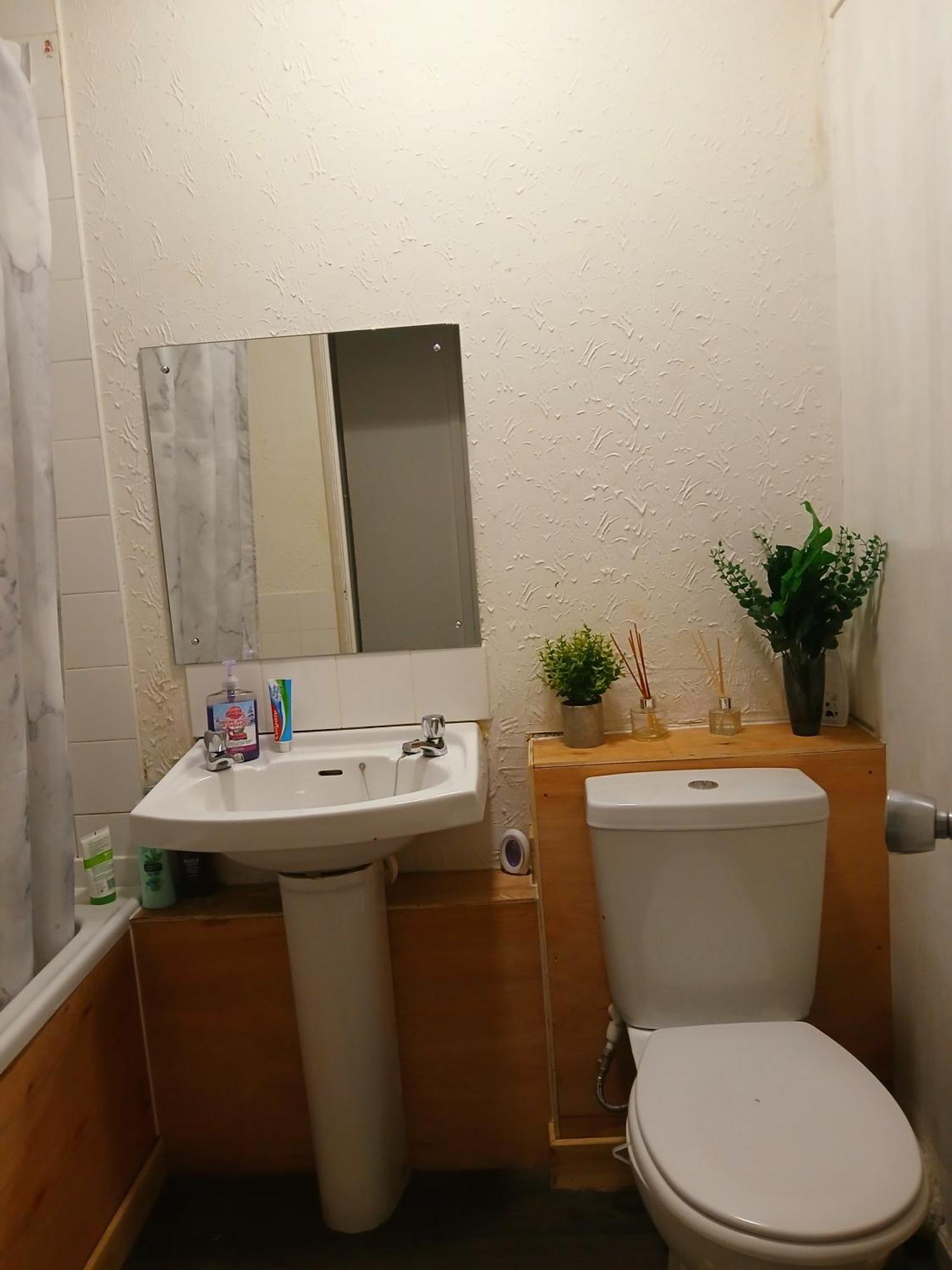 Cozy Private Room Glasgow Bagian luar foto